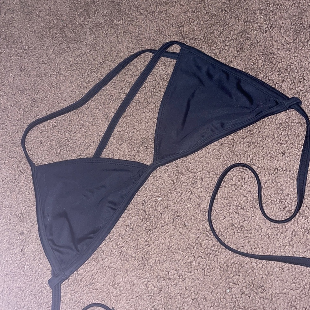 Black bikini top